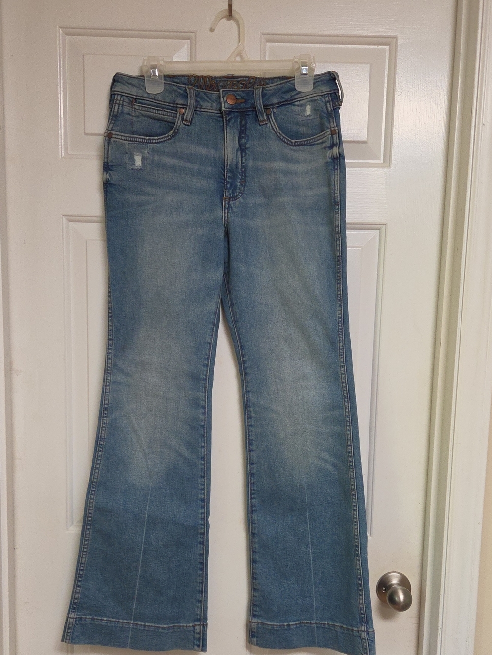 Wrangler Women's Light Blue Flare Jeans High Rise 29/32